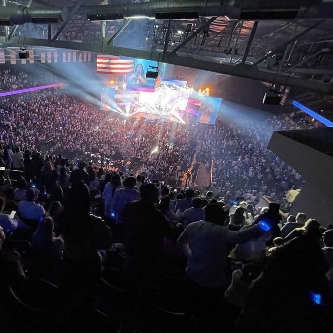 Addition Arena lotada no Vira 23